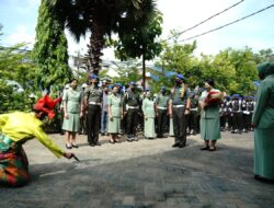 Tarian Pa’duppa dan Angngaru Iringi Acara Pisah Sambut Danpom XIV/Hasanuddin