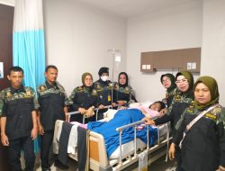Srikandi Peduli dari Tim kerja Normalisasi Hipakad Sulawesi Selatan Terhadap saudaranya